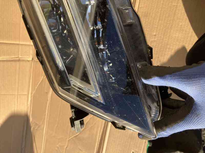 predni svetlo seat ateca pravy levy 16-20  fullled - foto 8