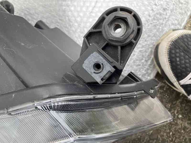 predni svetlo seat ateca pravy levy 16-20  fullled - foto 12