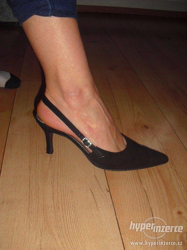 Černé společenské dámské boty - foto 3
