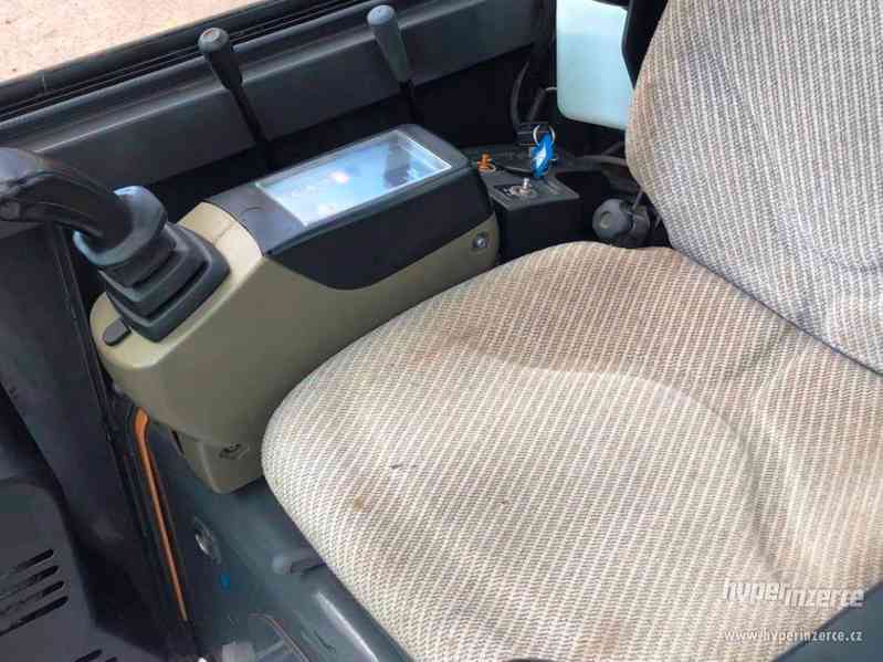 zánovní mini bagr CASE CX18 B S2, rok 2016, jen 988 hodin! - foto 6