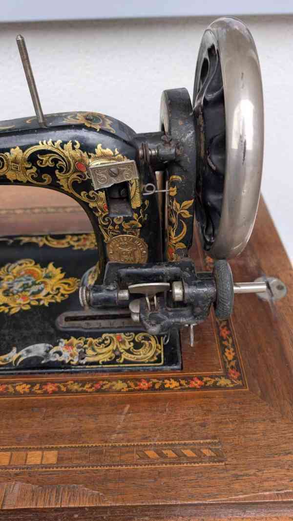 Starožitný retro šicí stroj PRECIOSA - foto 3