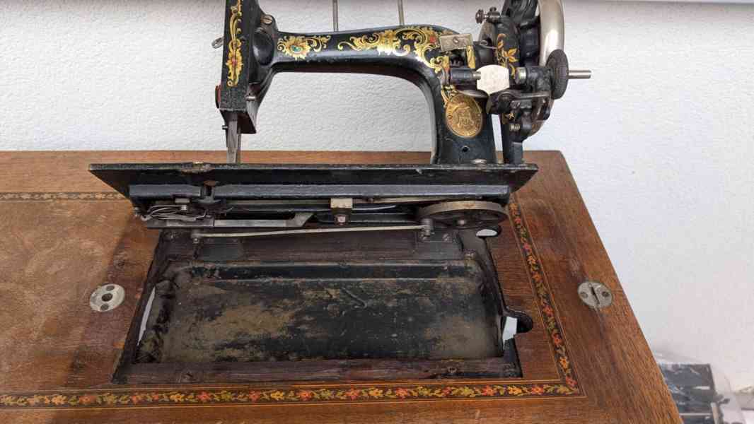 Starožitný retro šicí stroj PRECIOSA - foto 2