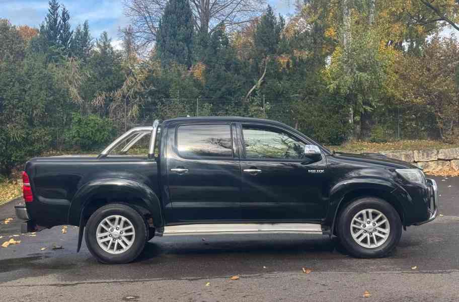 Toyota Hilux 3.0 D4D Comfort 126kw - foto 14