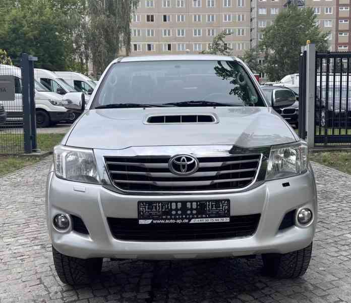 Toyota Hilux Double Cab 2.5 D-4D 106kw - foto 3