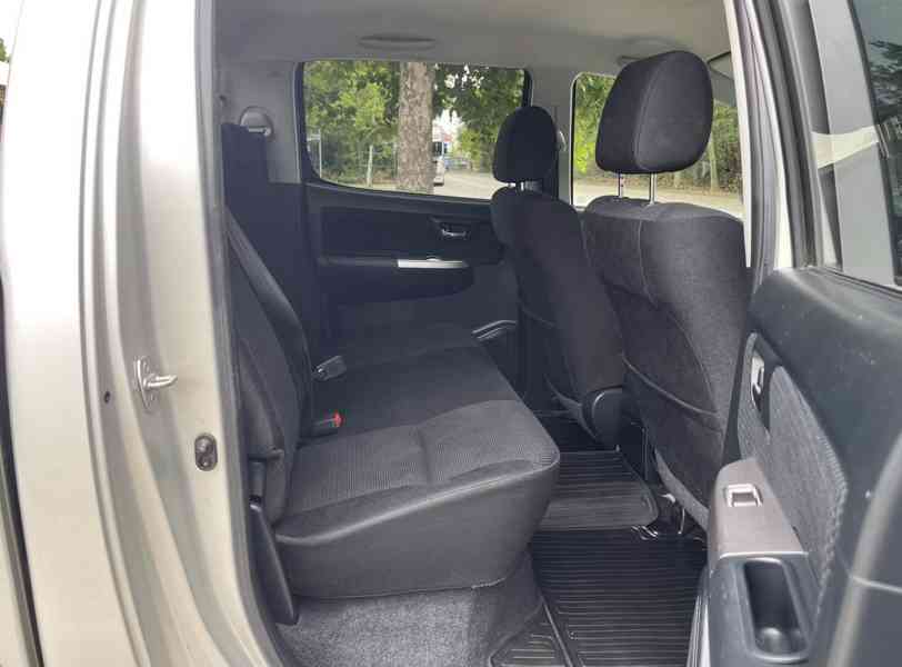 Toyota Hilux Double Cab 2.5 D-4D 106kw - foto 15