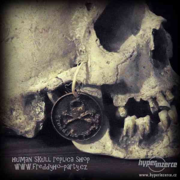 Replika člověka - lidská lebka a kosti v životní velikosti - foto 8