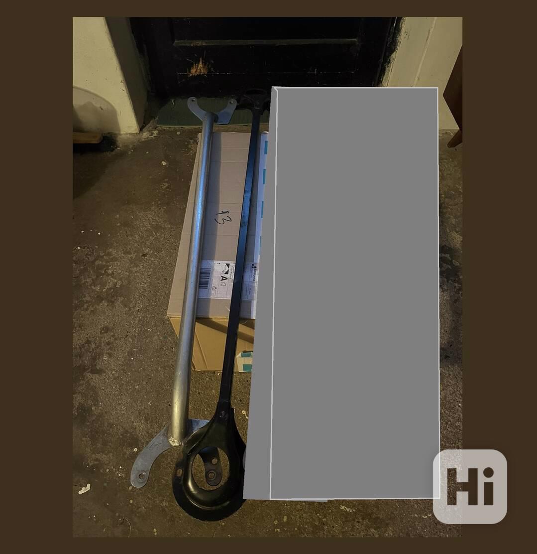 Rozpěrné tyče podběhů FAVORIT FELICIA - foto 1