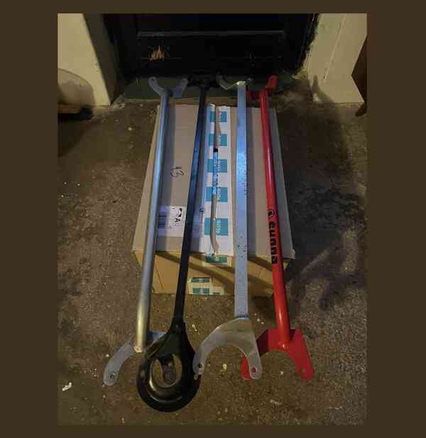 Rozpěrné tyče podběhů FAVORIT FELICIA - foto 1