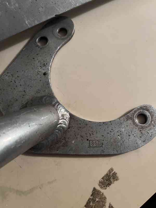 Rozpěrné tyče podběhů FAVORIT FELICIA - foto 7