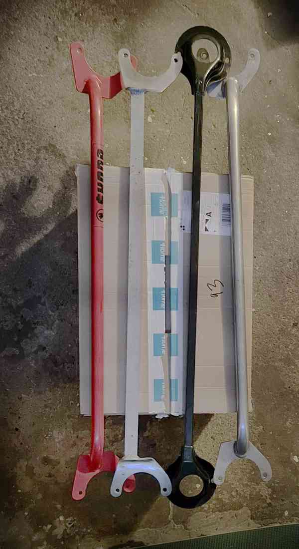 Rozpěrné tyče podběhů FAVORIT FELICIA - foto 2