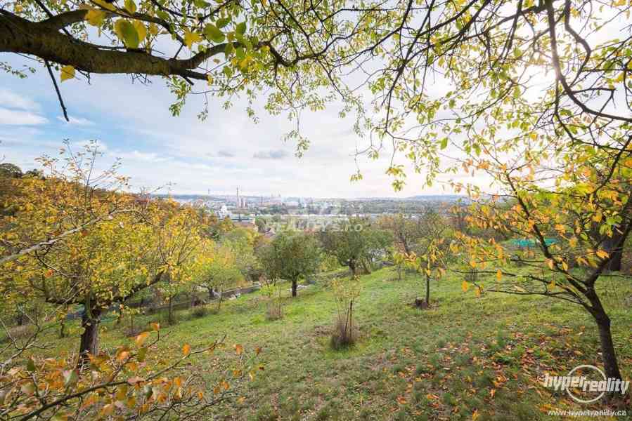 Prodej RD se zahradou 7394 m2 s výhledem na Prahu, Praha 7 - Trója - foto 4