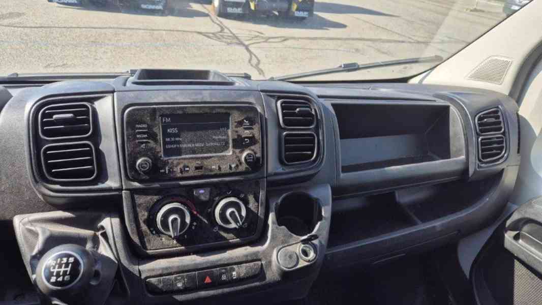 FIAT Ducato 2.2 MTJ 140k 35 L4H2 skříňový - foto 17