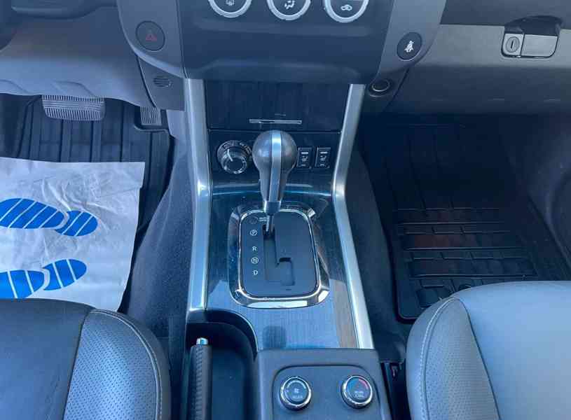 Nissan Pathfinder 3.0 dCi LE 170kw - foto 20