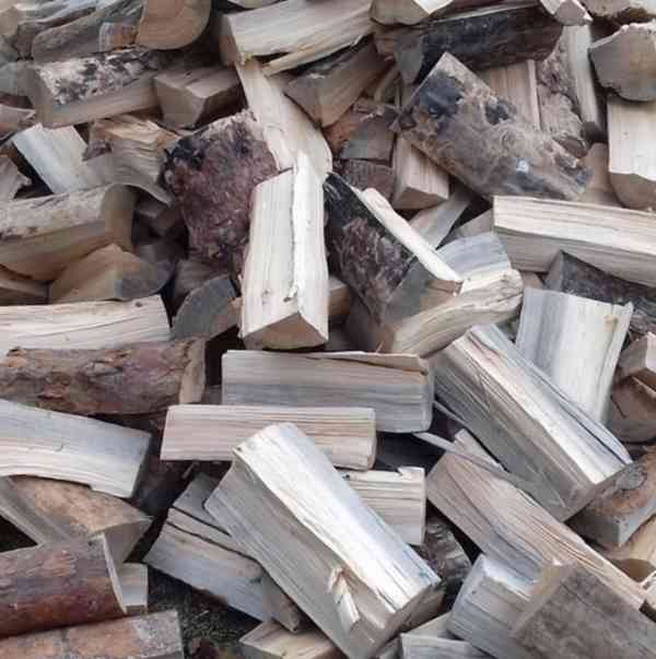 Štípané dřevo + brikety - foto 1