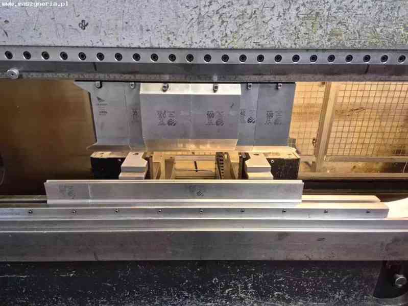  CNC hydraulický ohraňovací lis DARLEY EHP-L 110 31/25 - foto 2