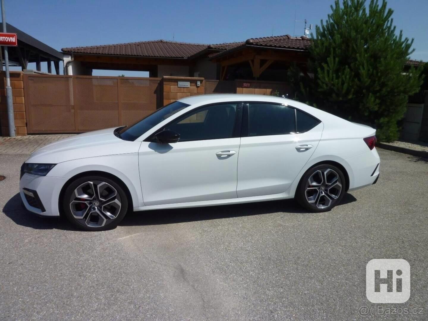 Škoda Octavia 2,0   4 RS - foto 1