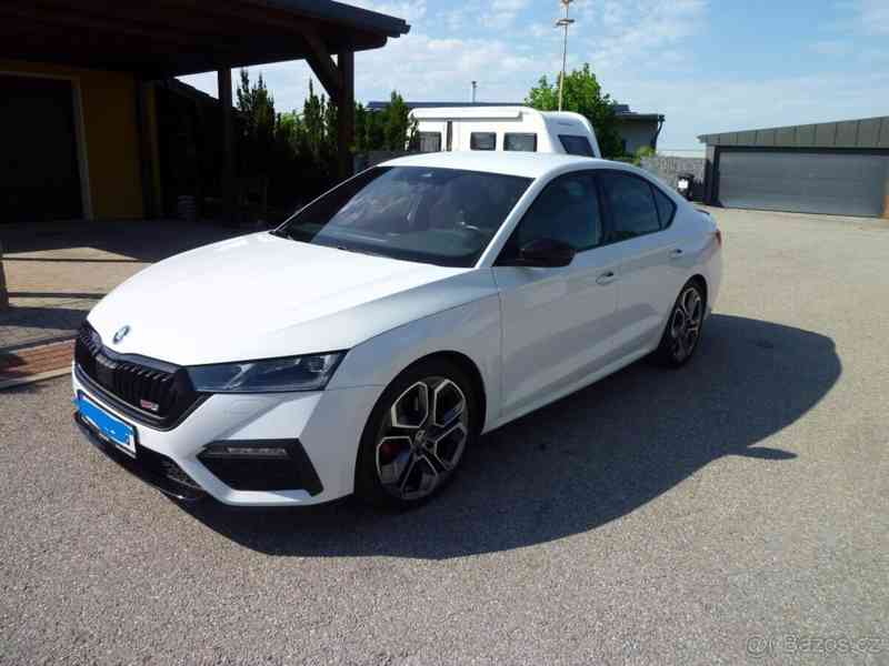 Škoda Octavia 2,0   4 RS - foto 6