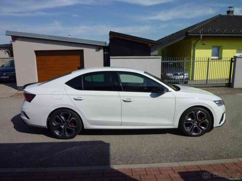 Škoda Octavia 2,0   4 RS - foto 4