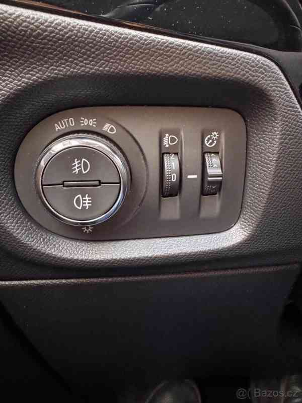 Opel Corsa F - foto 8