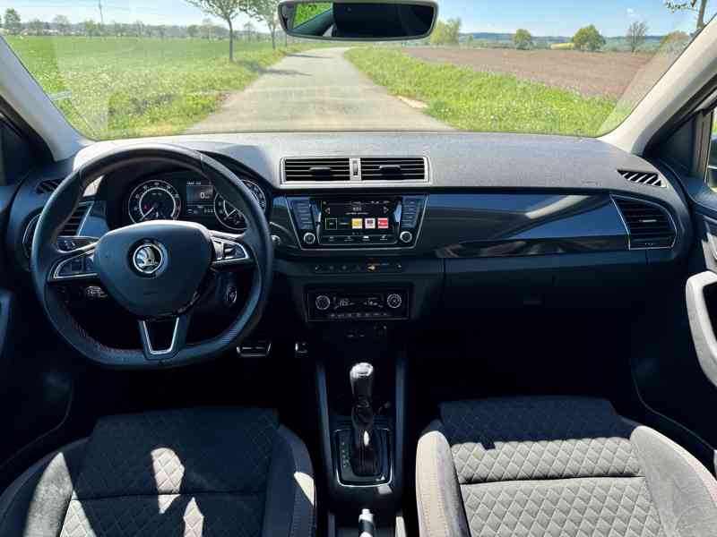 Škoda Fabia - edice R5 - foto 12