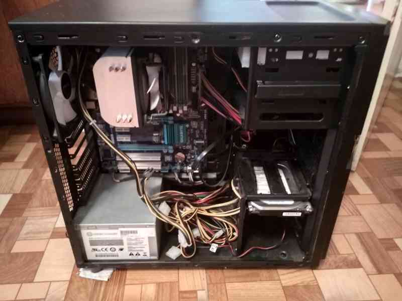 PC Sestava (kancelářská práce / nenáročné hry) - foto 7