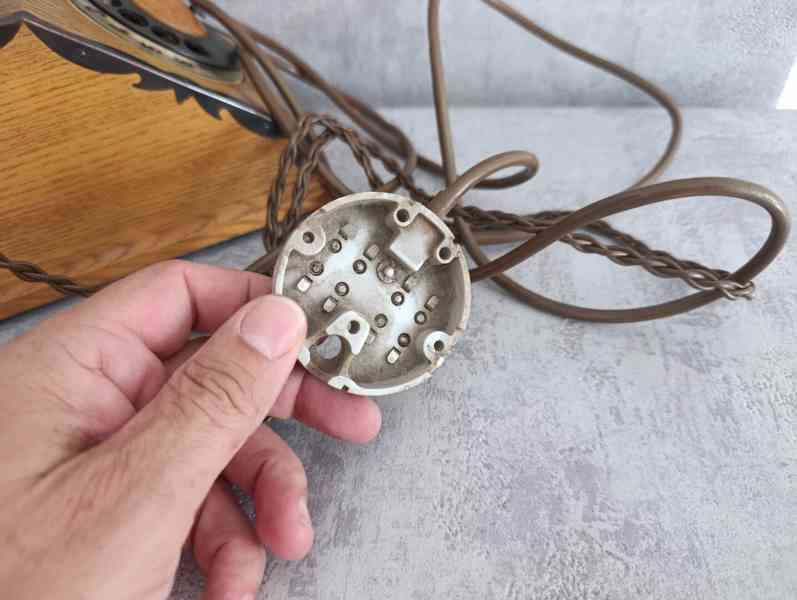 Retro telefon TESLA dřevěný Československo 1979 DEKORACE - foto 16