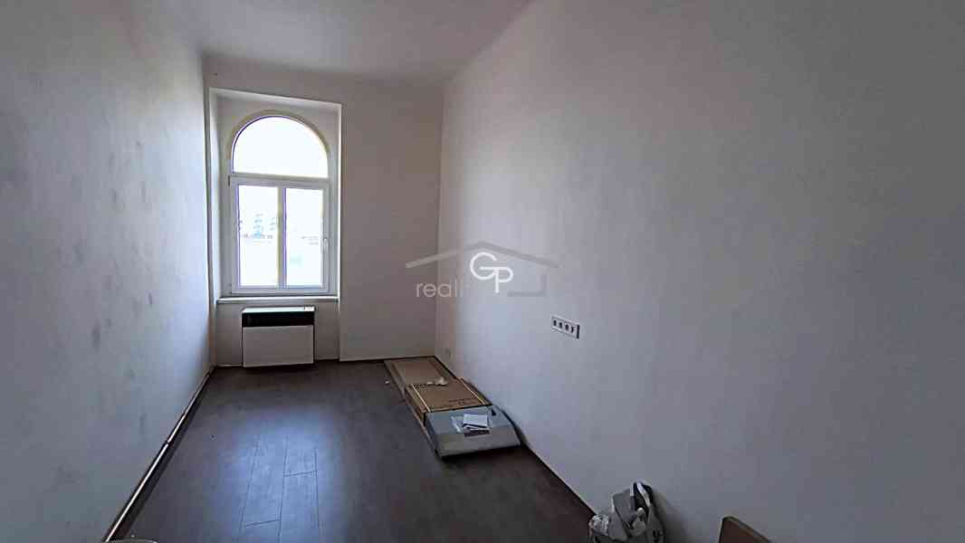 Pronájem bytu 2+1, ul. Nádražní, Č. Budějovice - foto 3