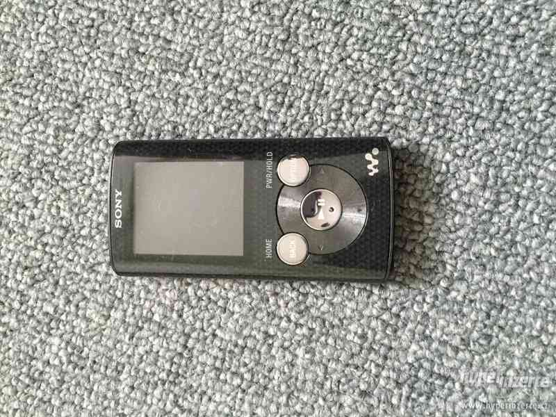 Prodám použitý MP3 přehrávač Sony Walkman NWZ-E384 - foto 1