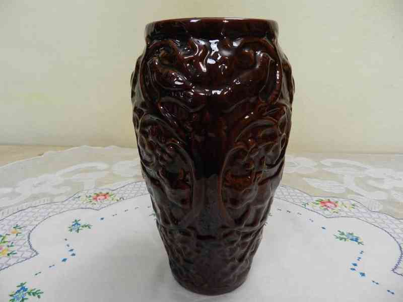 Zajímavá stará plastická keramická Váza Zvířata barva hnědá - foto 1