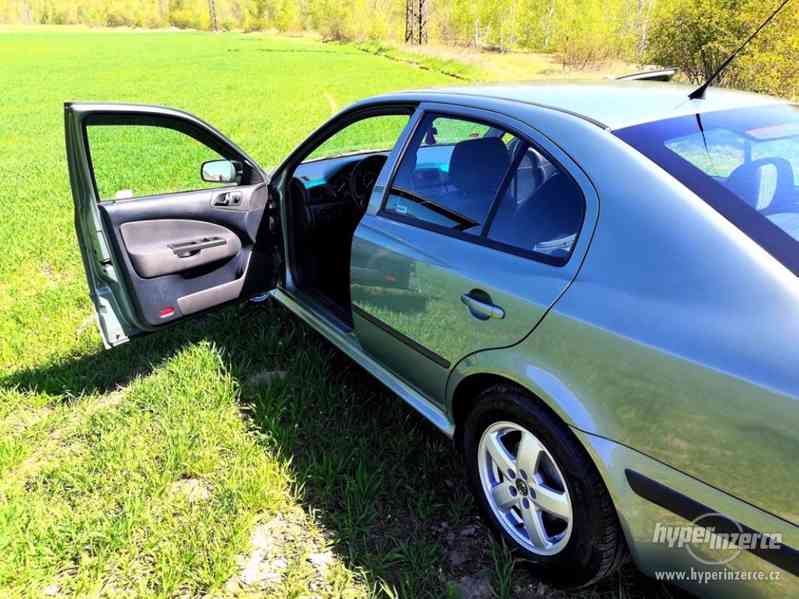 Škoda Octavia 1.9 TDi 66 kW Automat - foto 8