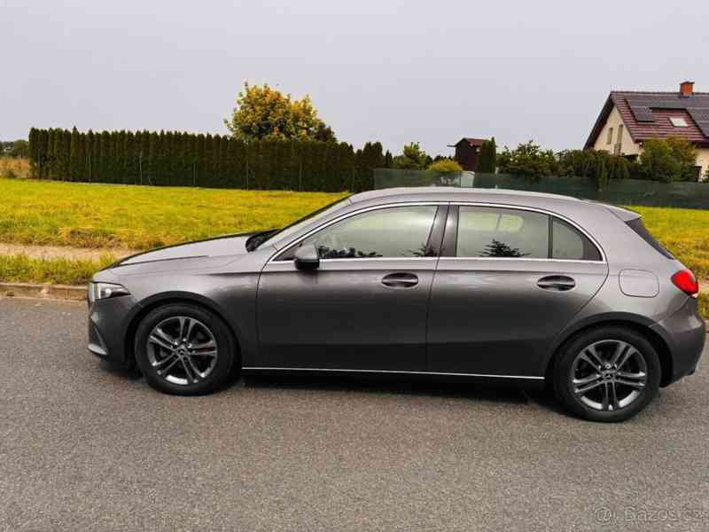 Mercedes-Benz Třídy A A180 Original Service Book - foto 5