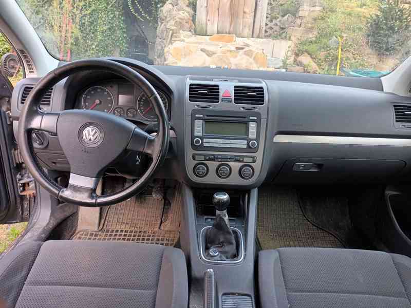 VW Golf 2.0FSI 4Motion havarovaný - foto 7