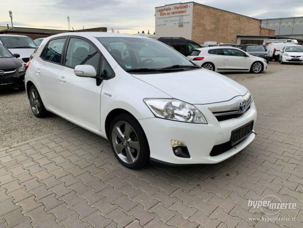 Toyota Auris Hybrid Life 1,8-l-VVT-i 100kw - foto 1