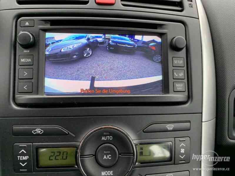 Toyota Auris Hybrid Life 1,8-l-VVT-i 100kw - foto 10
