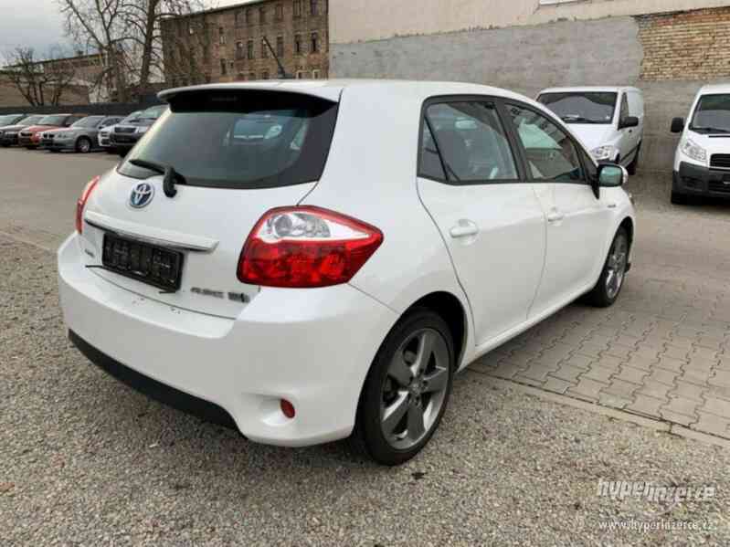 Toyota Auris Hybrid Life 1,8-l-VVT-i 100kw - foto 14