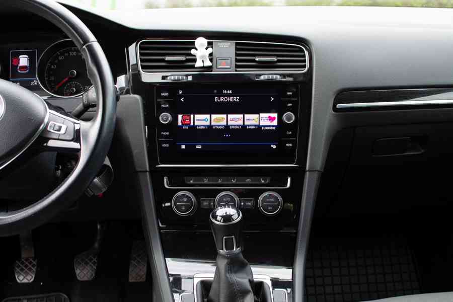 VW Golf 7.5 Manual R-line 2.0 TDI 110kw Highline 2018 - foto 7