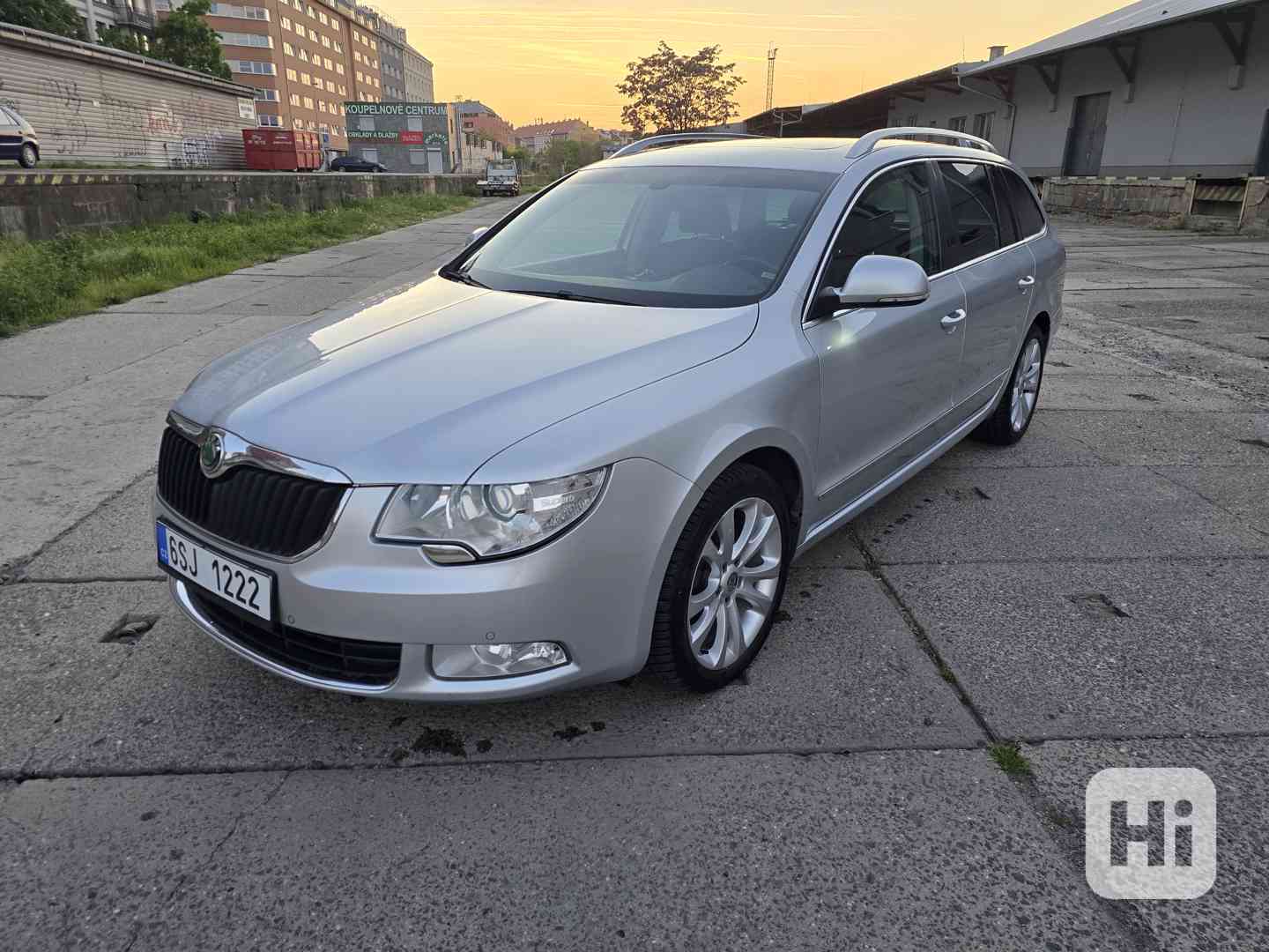 Škoda superb combi 2 dsg - foto 1