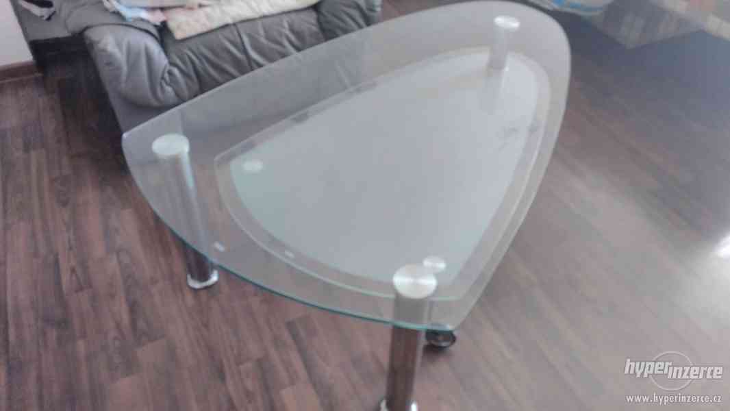 Konferenční stolek - skleněný + chrom - foto 2