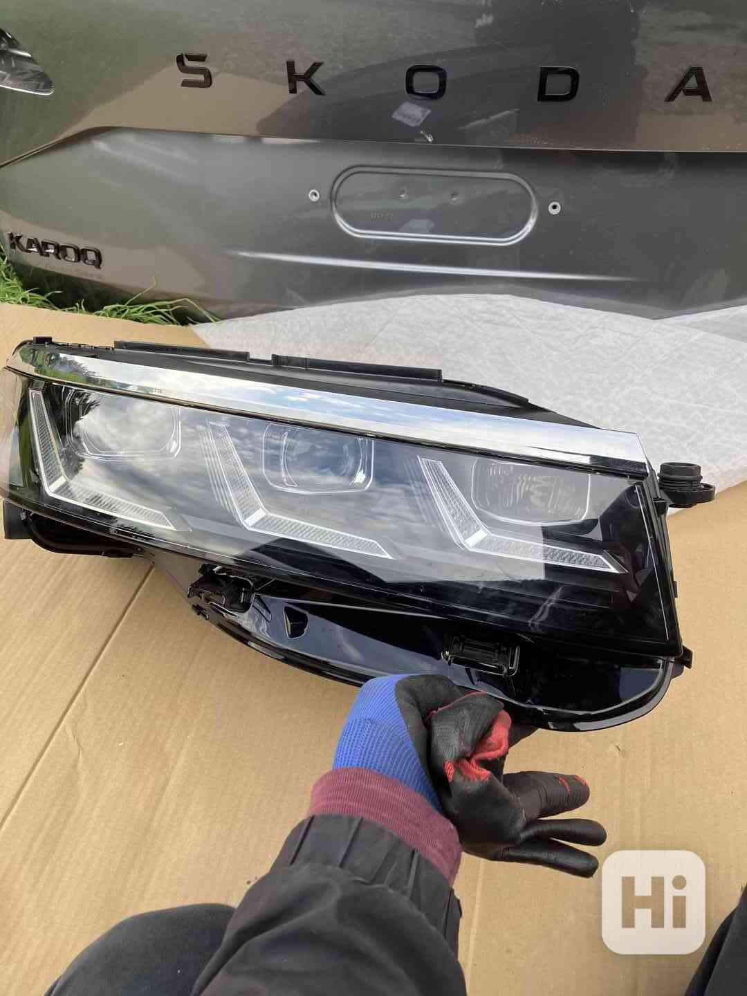 predni svetlo vw touareg 23- pravy prave - foto 1