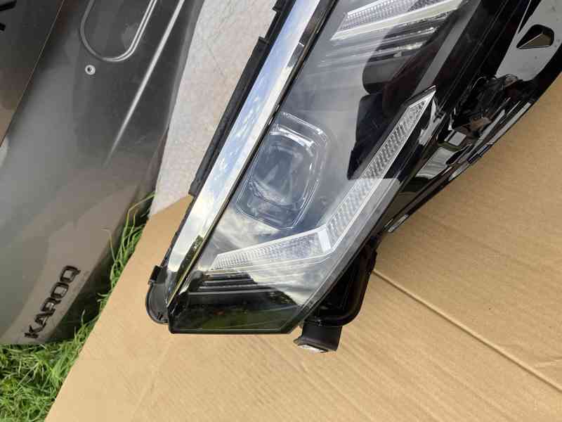 predni svetlo vw touareg 23- pravy prave - foto 2