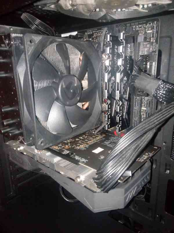 ⭐️ HERNÍ PC i7-7700K, 16GB RAM, STRIX RX 470, SSD, WIN10 ⭐️ - foto 3