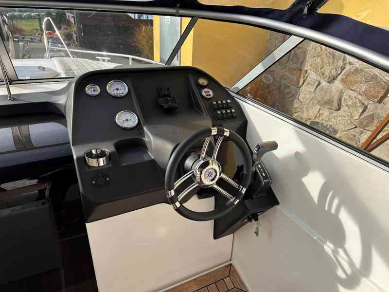 Použitá motorová loď Ocean Master 660 DC r.v.2013 + motor - foto 6