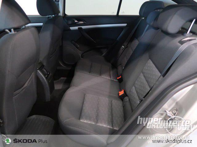 Škoda Octavia 1.2, benzín,  2012 - foto 2