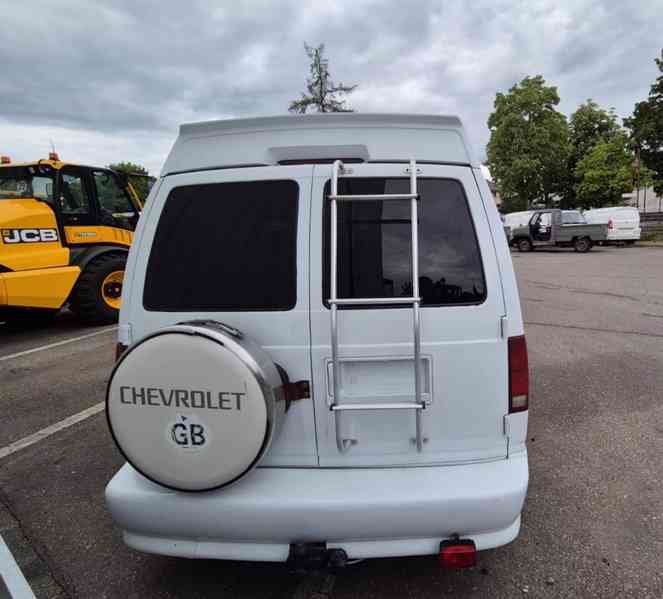 Chevrolet Astro Van 4,3i benzín 139kw - foto 6
