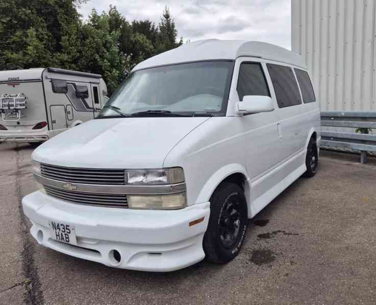 Chevrolet Astro Van 4,3i benzín 139kw - foto 1
