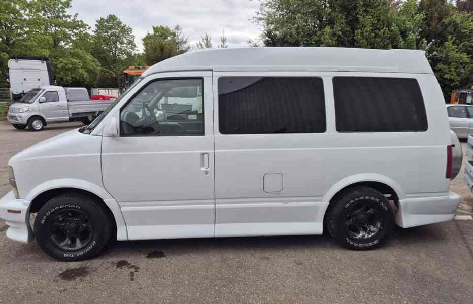 Chevrolet Astro Van 4,3i benzín 139kw - foto 3