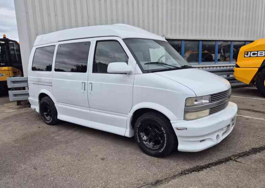 Chevrolet Astro Van 4,3i benzín 139kw - foto 17