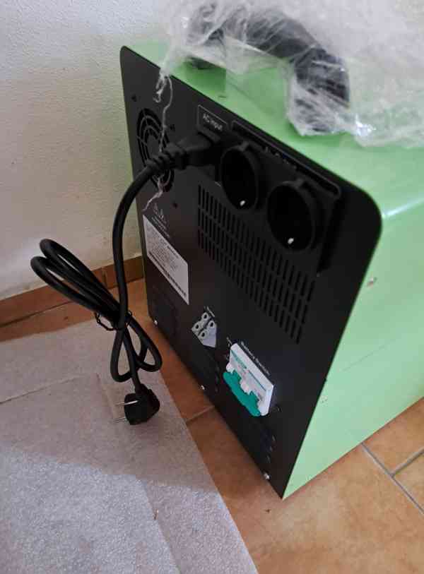 Ostrovní fotovoltaická elektrárna  - foto 2