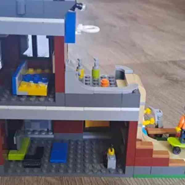 Lego crator 3V1 31081 (dům skaterů) - foto 2