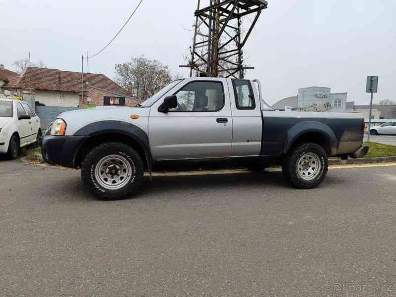 Nissan Navara 2,5   (4x4) - King Cab - 98kw - foto 7